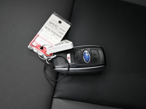 Used 2025 Subaru Outback Onyx Edition AWD/4WD image 28
