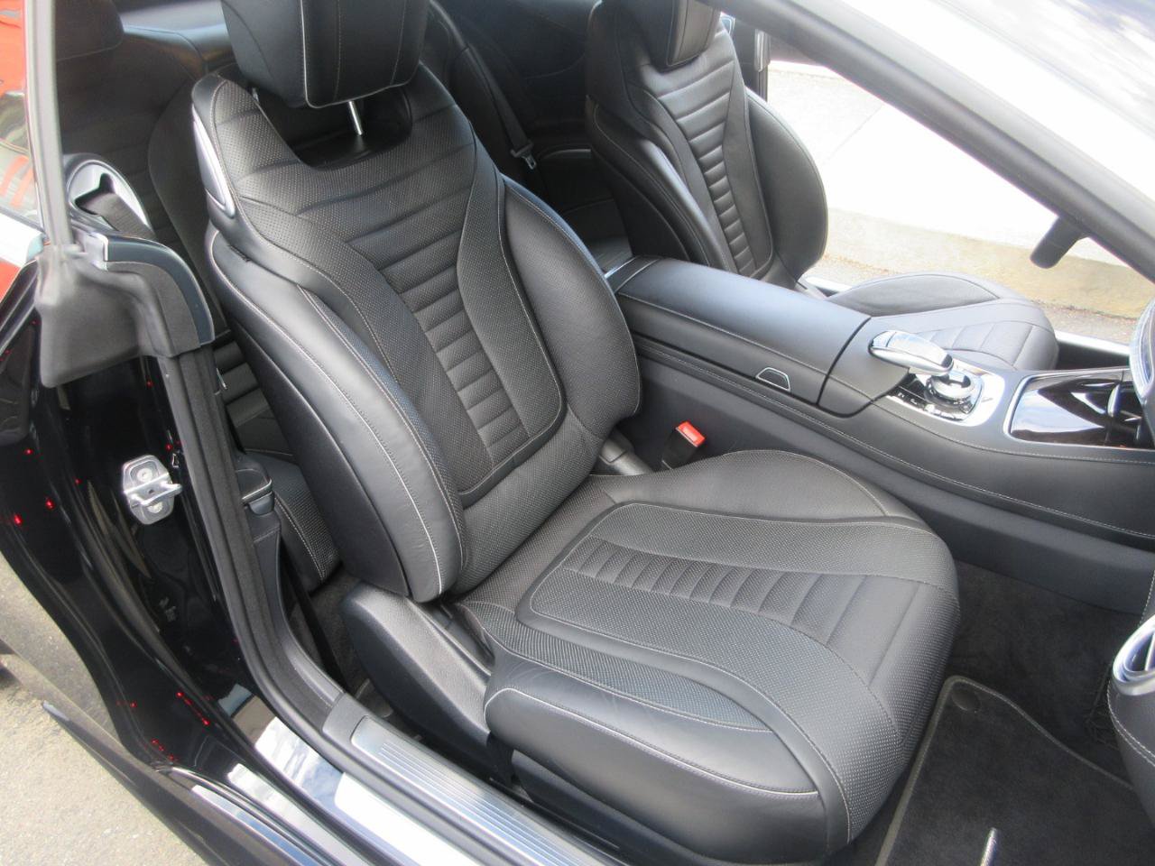 Used 2020 Mercedes-Benz S 560 4MATIC Coupe w/ AMG Line Exterior image 27
