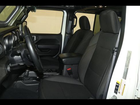 Used 2022 Jeep Wrangler Unlimited Sport AWD/4WD image 21