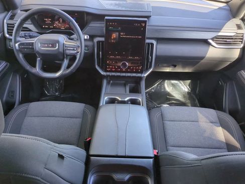 Used 2025 GMC Acadia Elevation image 16