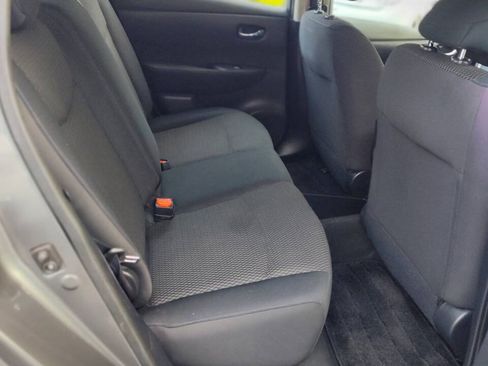 Used 2015 Nissan Leaf S FWD image 18