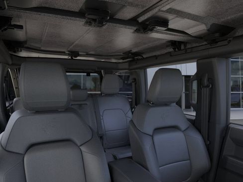 New 2025 Ford Bronco Outer Banks w/ Sasquatch Package AWD/4WD image 12