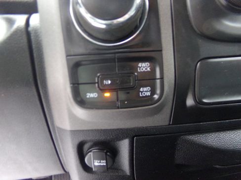 Used 2018 RAM 1500 Express image 19