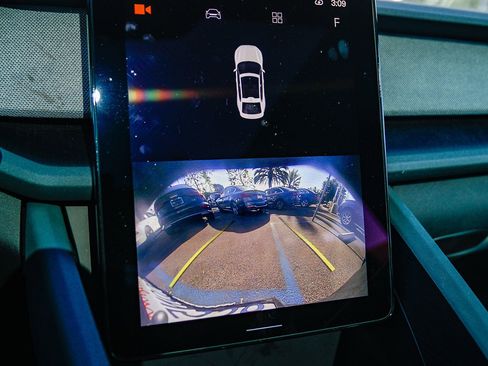 Used 2023 Polestar Polestar 2 w/ Pilot Pack image 25