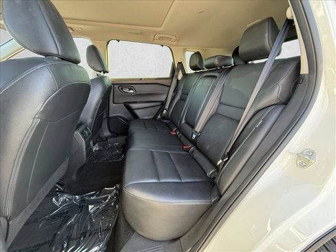 Used 2023 Nissan Rogue SL w/ SL Premium Package FWD image 22