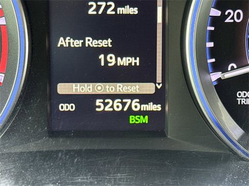 Used 2019 Toyota Highlander XLE image 31