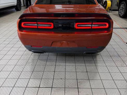 Used 2022 Dodge Challenger SRT Hellcat w/ Plus Package RWD image 11