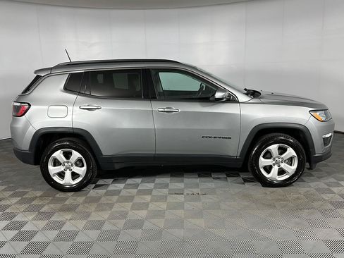 Used 2021 Jeep Compass Latitude w/ Convenience Group AWD/4WD image 26