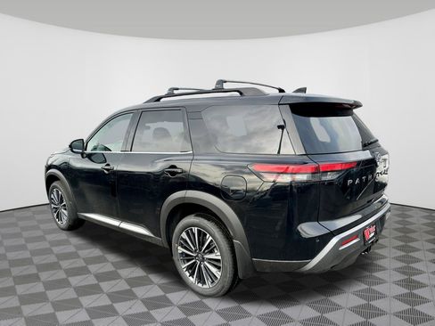 New 2026 Nissan Pathfinder Platinum image 9