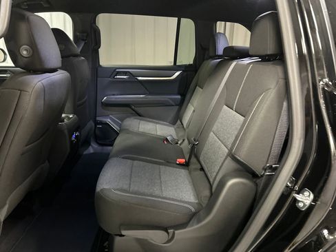 Used 2025 GMC Acadia Elevation image 23