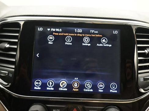 Used 2019 Jeep Grand Cherokee Limited AWD/4WD image 18