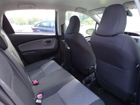 Used 2017 Toyota Yaris 4-Door Hatchback FWD image 23