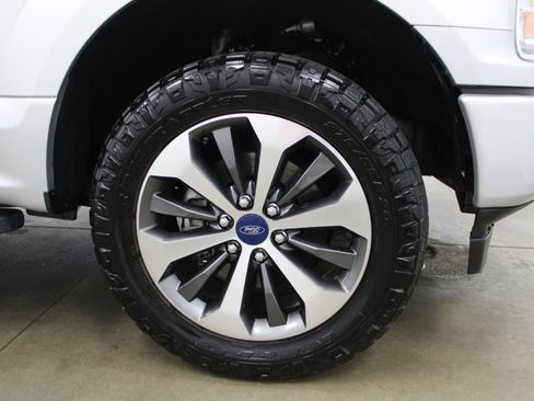 Used 2019 Ford F150 XL w/ Equipment Group 101A Mid AWD/4WD image 5