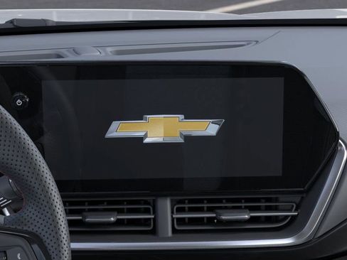 Used 2025 Chevrolet Trax RS image 20