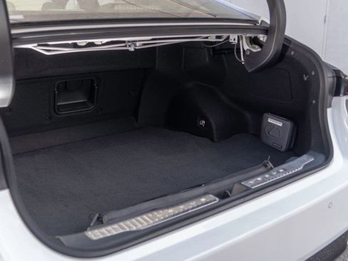 New 2026 Lexus ES 350e FWD image 13
