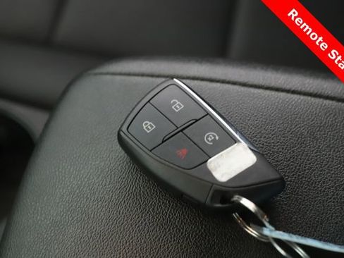 Used 2024 Chevrolet Colorado Trail Boss w/ Safety Package image 3