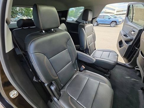 Used 2021 Chevrolet Traverse Premier w/ Redline Edition AWD/4WD image 29