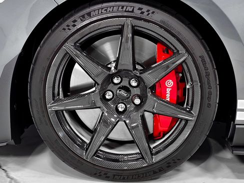 Used 2022 Ford Mustang Shelby GT500 w/ Carbon Fiber Track Pack image 15