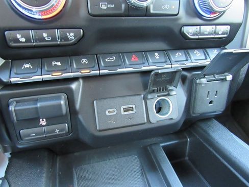 Certified 2019 GMC Sierra 1500 Denali w/ Denali Ultimate Package image 24