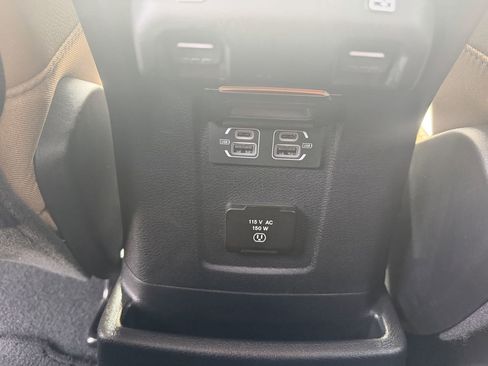 Used 2023 Jeep Wrangler Unlimited Rubicon 4xe image 19