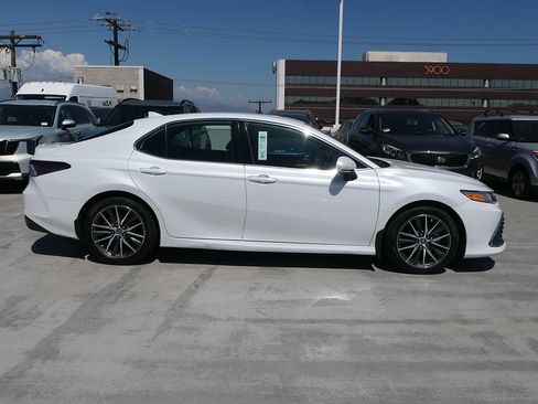 Used 2023 Toyota Camry XLE w/ Protection Package (Q2) (TMS) FWD image 2