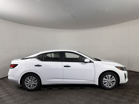 New 2025 Nissan Sentra S image 7