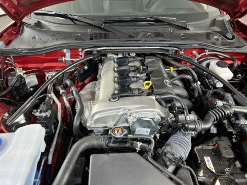 Used 2021 MAZDA MX-5 Miata RF Grand Touring RWD image 27