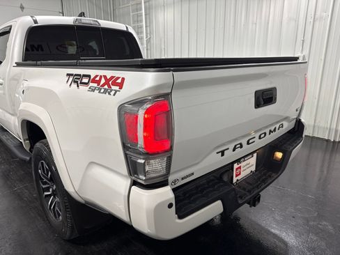 Used 2023 Toyota Tacoma TRD Sport w/ TRD Premium Sport Package AWD/4WD image 41