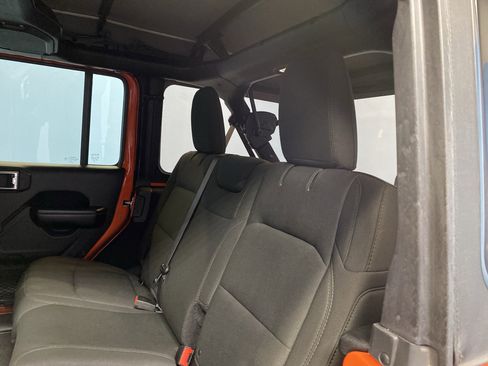 Certified 2018 Jeep Wrangler Unlimited Sport S image 25