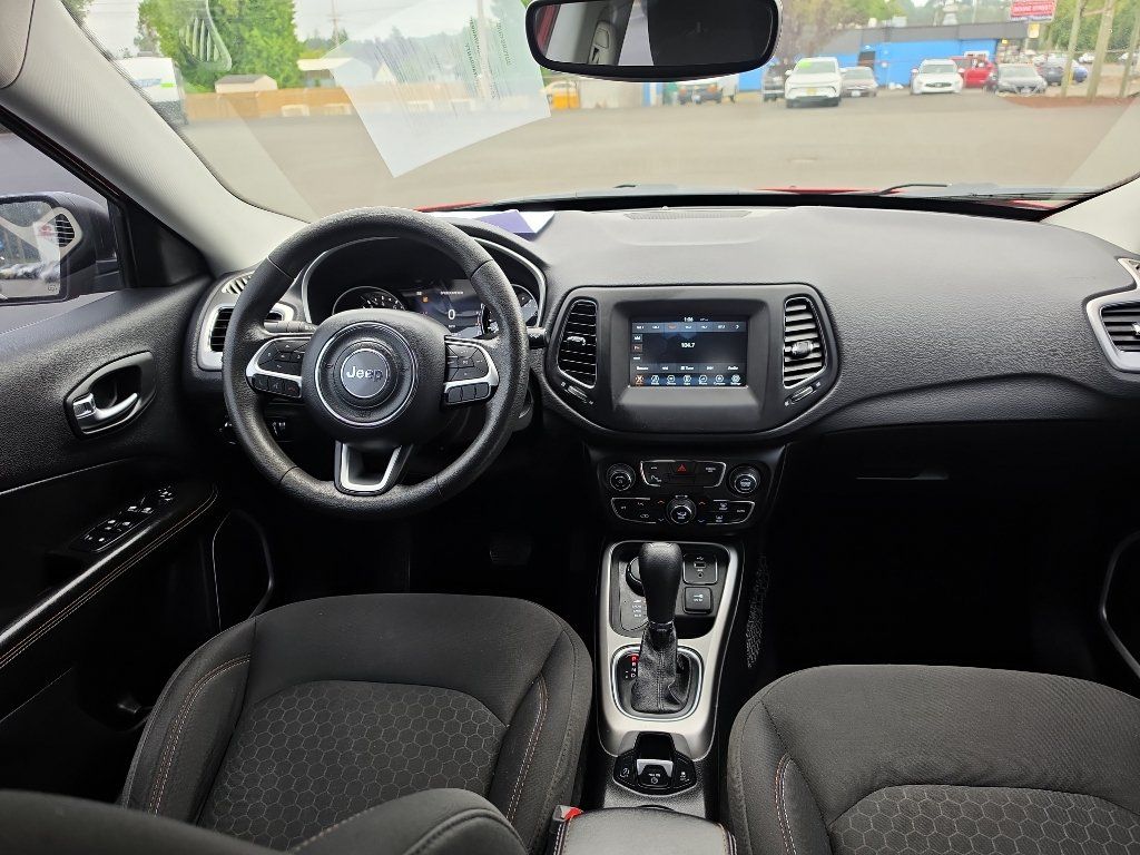 Used 2018 Jeep Compass Sport w/ Tech Group AWD/4WD image 19