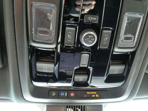 New 2026 GMC Yukon Denali w/ Denali Reserve Package AWD/4WD image 32