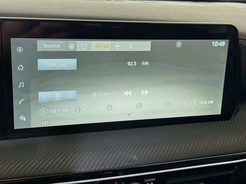 Used 2025 Nissan Kicks SR image 16