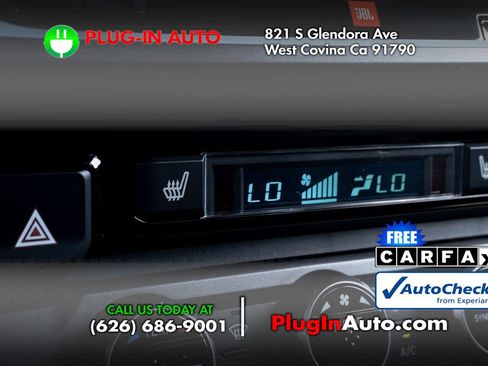 Used 2016 Toyota Tacoma TRD Sport image 24