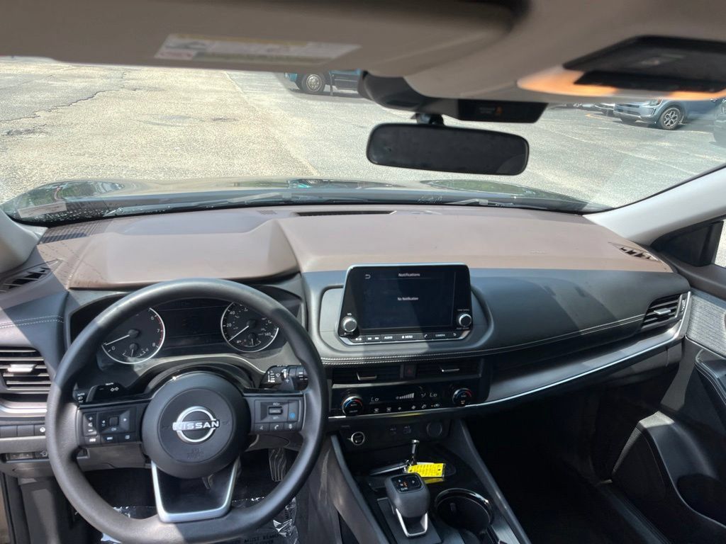 Used 2023 Nissan Rogue SV AWD/4WD image 19