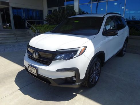 Used 2022 Honda Pilot Sport image 3