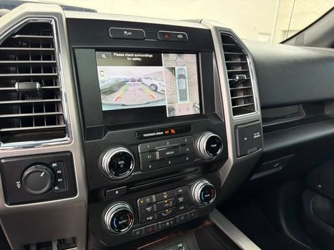 Used 2015 Ford F150 Platinum w/ Equipment Group 701A Luxury AWD/4WD image 18