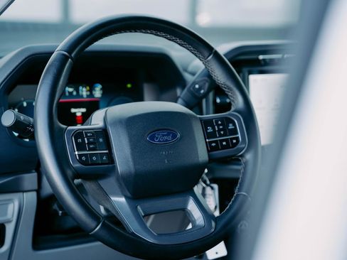 Used 2024 Ford F150 XLT w/ Tow/Haul Package image 15