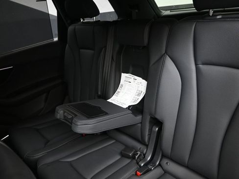 Certified 2025 Audi Q7 3.0T Premium Plus w/ Premium Plus Package image 19