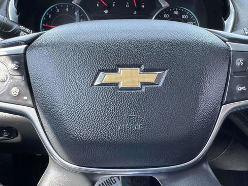 Used 2021 Chevrolet Traverse Premier w/ Redline Edition FWD image 28