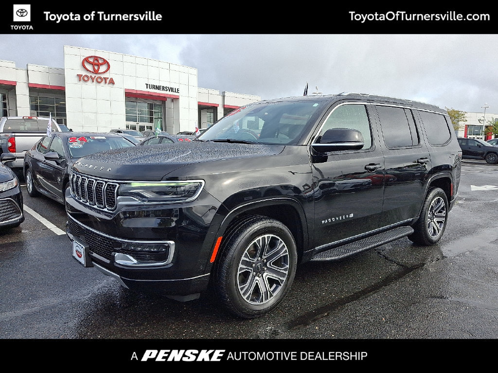 Used 2025 Jeep Wagoneer Series II w/ 8-Passenger Seating Package AWD/4WD image 1