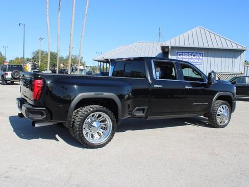 Used 2024 GMC Sierra 3500 Denali w/ Denali Reserve Package image 13