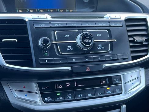 Used 2013 Honda Accord LX image 21
