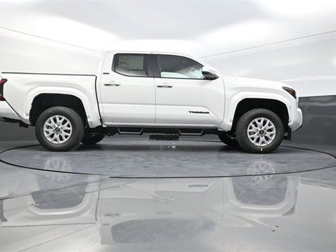 New 2026 Toyota Tacoma SR5 image 34