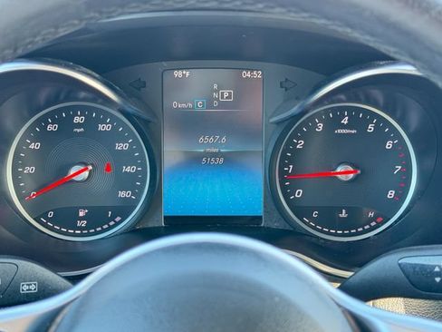 Used 2021 Mercedes-Benz GLC 300 image 22