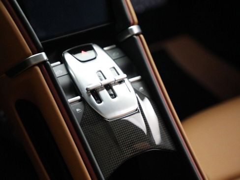 Certified 2024 Ferrari Roma Spider image 25