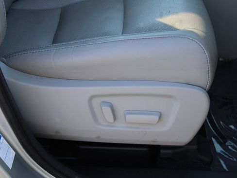 Used 2017 Toyota Highlander Limited Platinum image 21