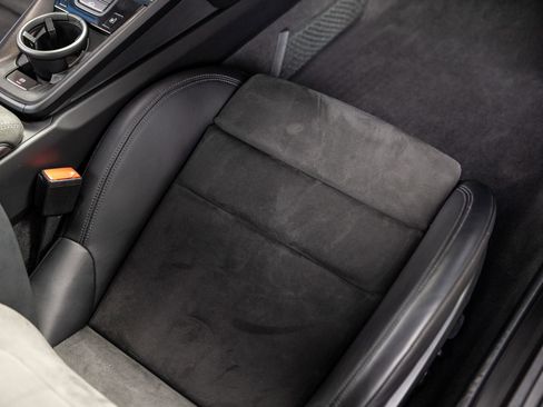 Certified 2024 Porsche 911 Carrera 4 GTS AWD/4WD image 31