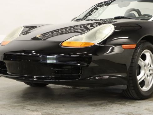 Used 2004 Porsche Boxster RWD image 11