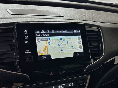 Used 2022 Honda Pilot Touring image 16