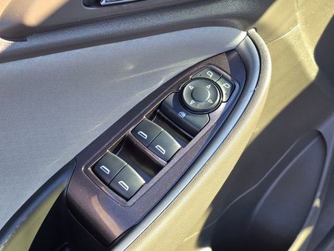 Used 2022 Chevrolet Malibu LS image 18